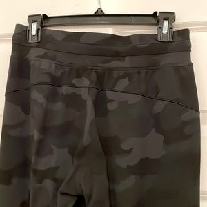 Lululemon align joggers black camo